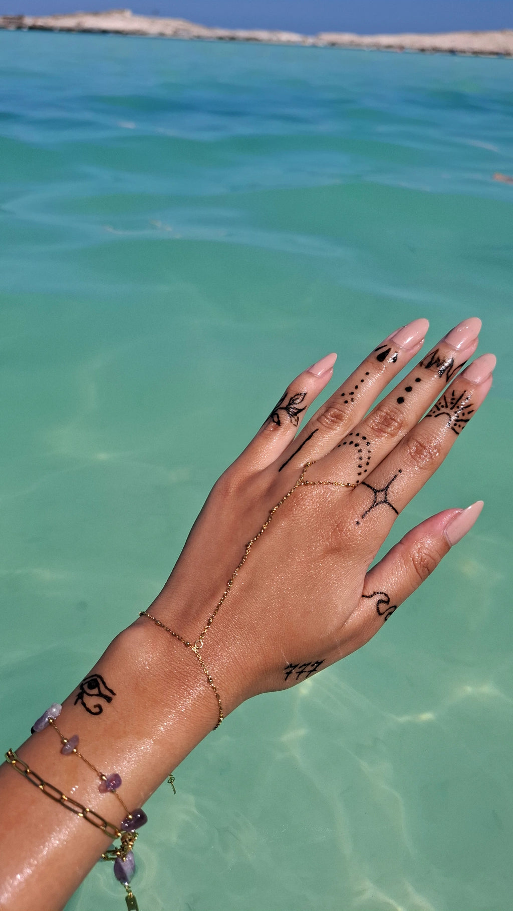 Dainty beaded handchain