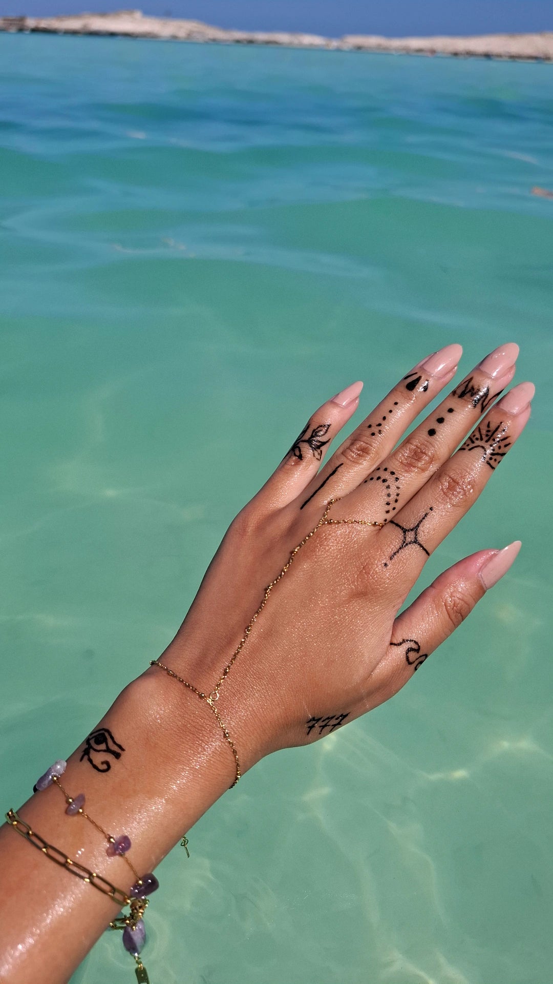 Dainty beaded handchain